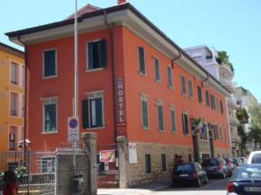 Отель Central Hostel BG  Бергамо